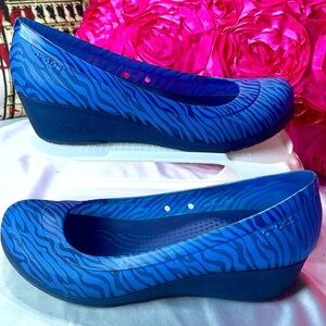 Crocs Women's Carlisa‎ Zebra Print
shoes without laces, plastic, size 8W